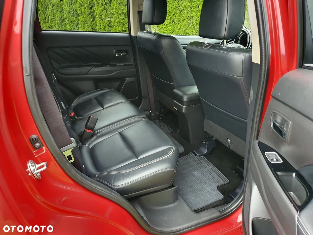 Mitsubishi Outlander PHEV Instyle NAVI + - 22