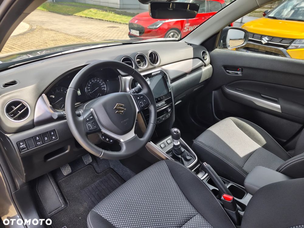 Suzuki Vitara - 12