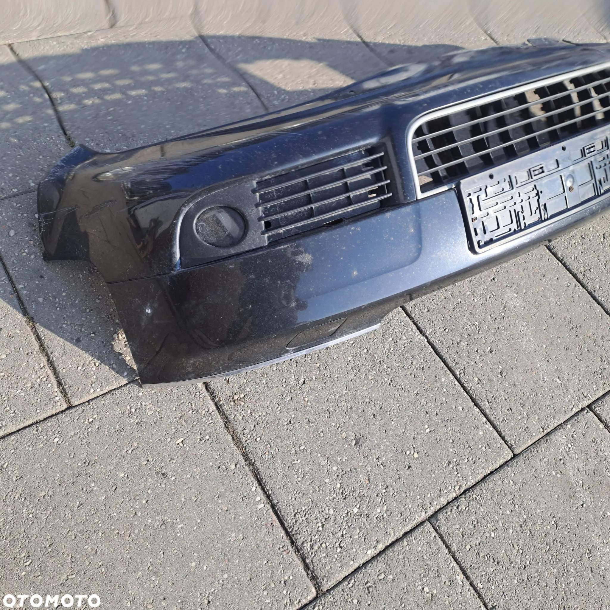 Audi A6 C5 FL zderzak przedni pod Xenon spryski kod lakieru LZ9W - 12