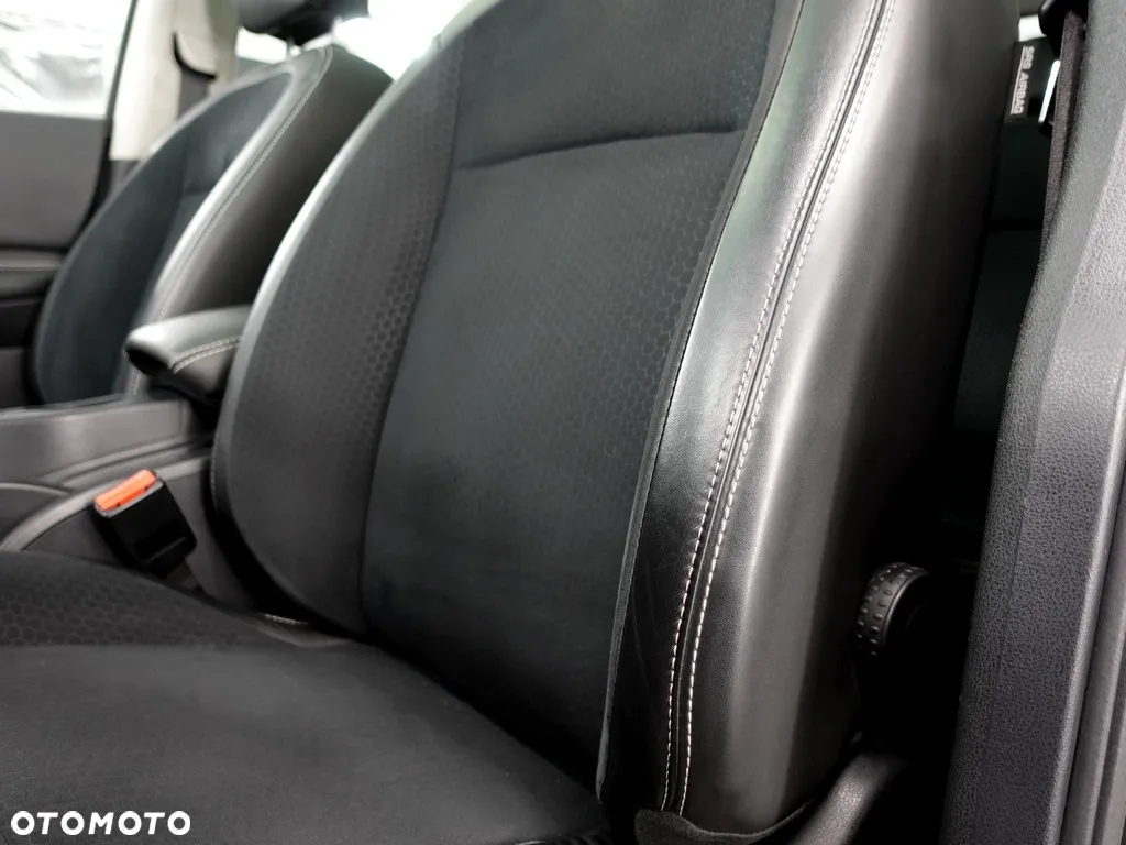 Nissan Qashqai 2.0 I-Way CVT - 17