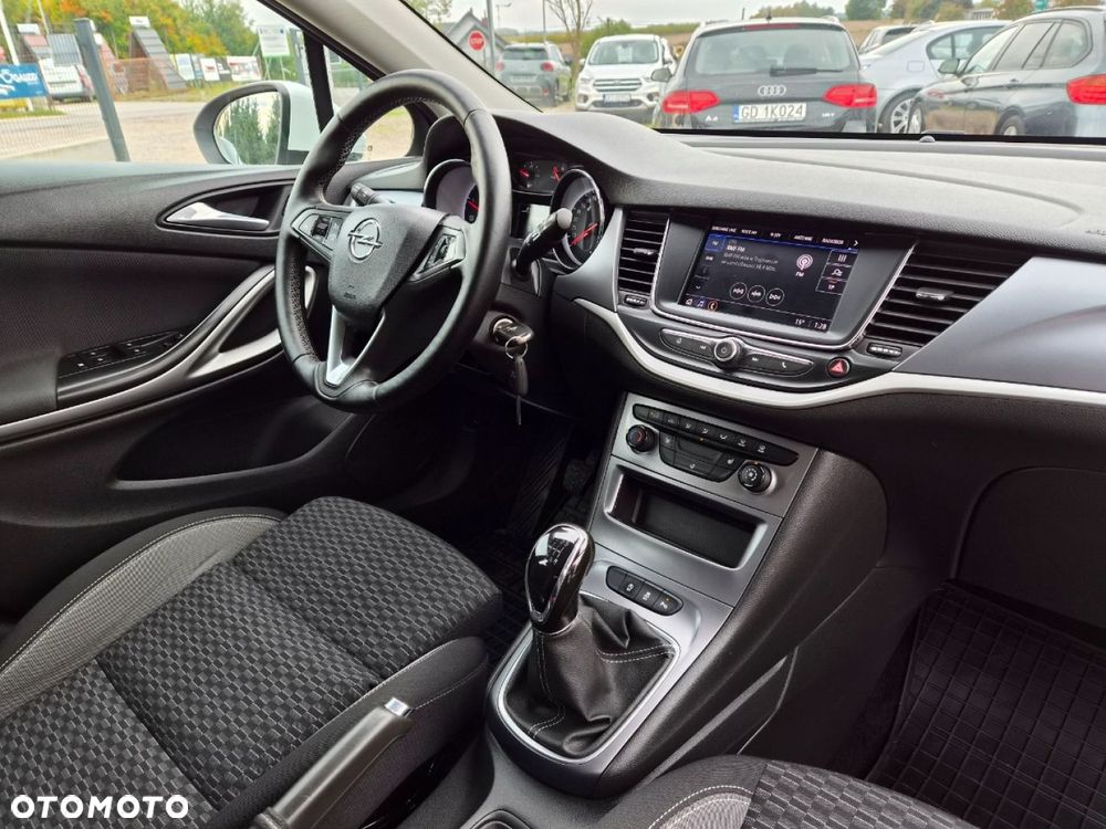 Opel Astra - 20