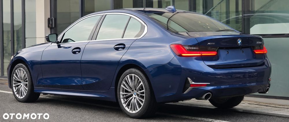 BMW Seria 3 330i xDrive Luxury Line - 3