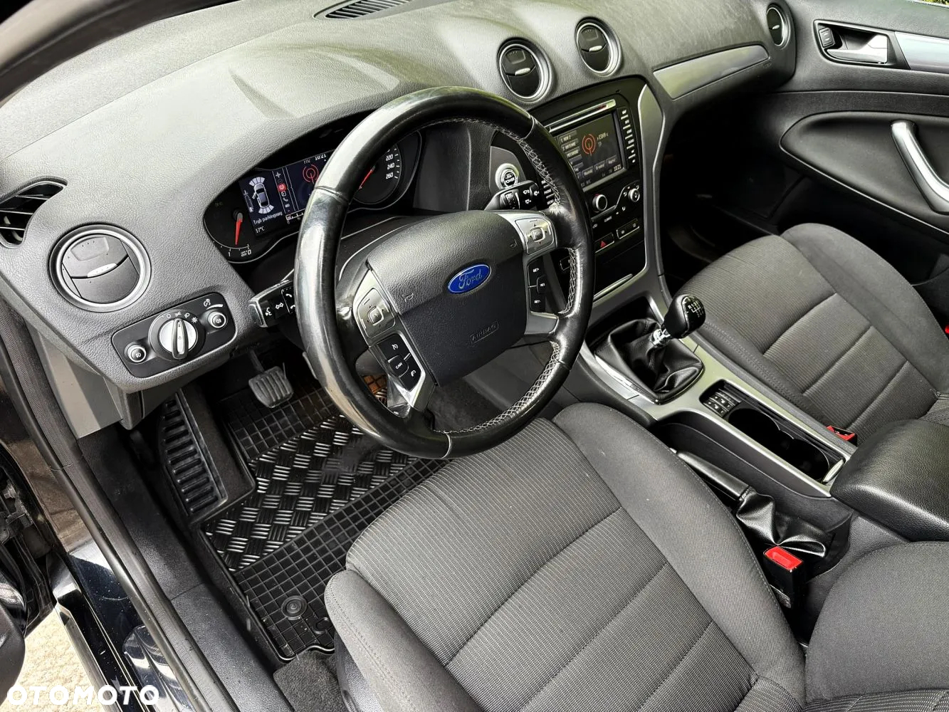 Ford Mondeo - 23