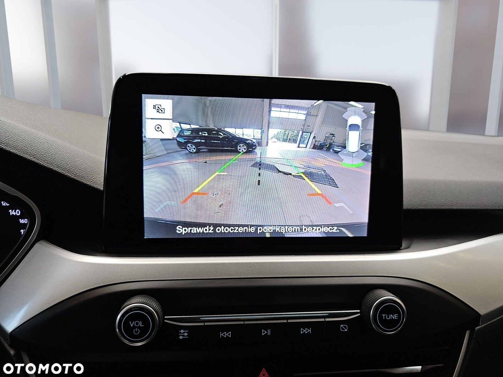 Ford Focus 1.5 EcoBlue SCR Connected - 25