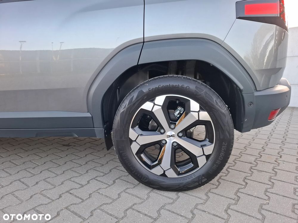 Dacia Duster 1.6 Full Hybrid 140 Journey MMT - 34