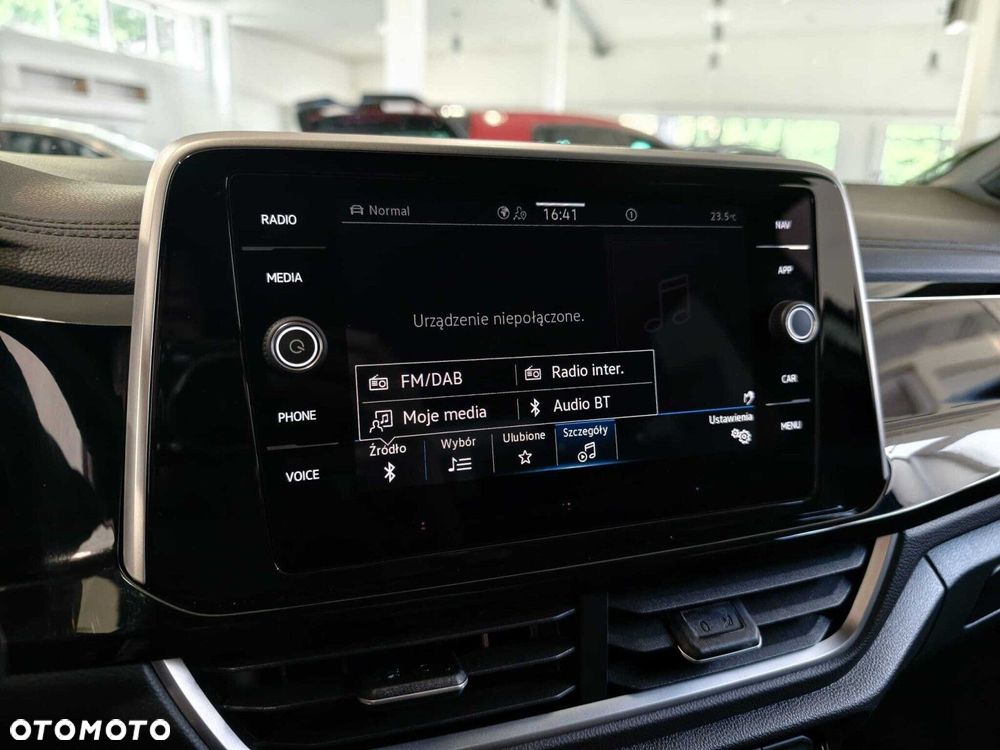Volkswagen T-Roc - 23