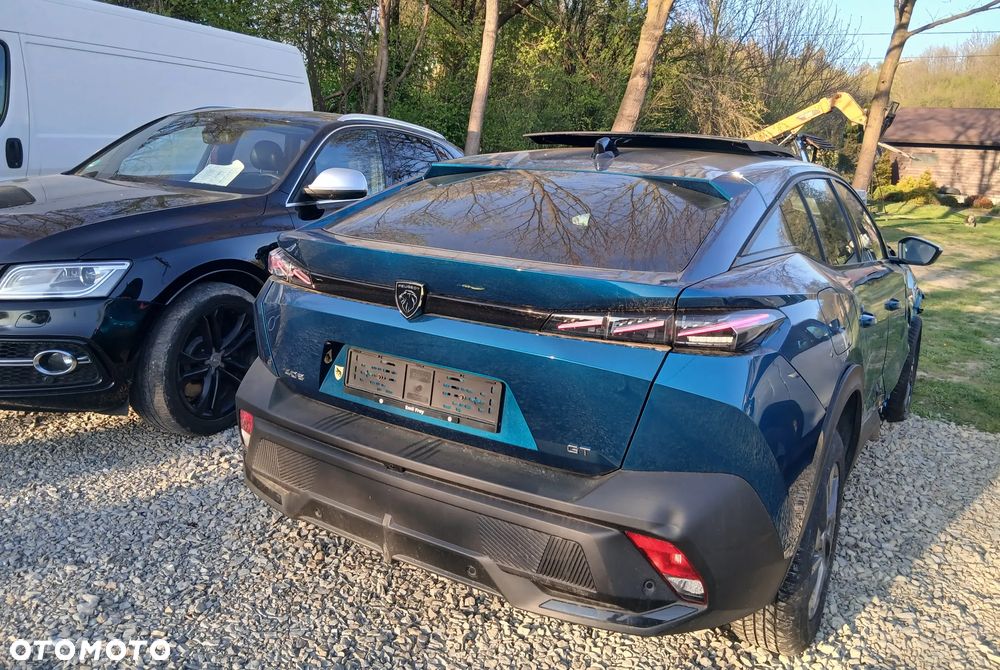 Peugeot 408 1.2 PureTech GT S&S EAT8 - 13