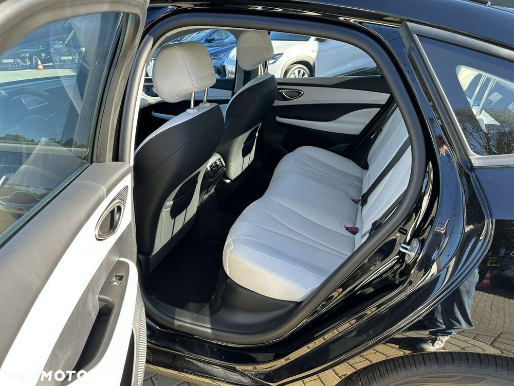 BYD Seal 5 - 12