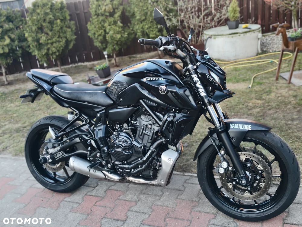 Yamaha MT - 2