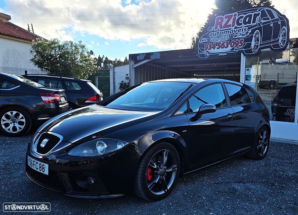 SEAT Leon 2.0 TDI FR - 1