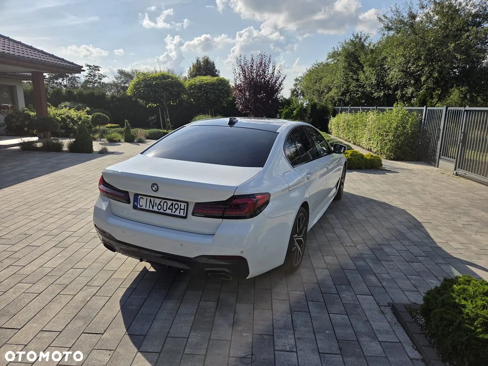 BMW Seria 5 520d xDrive - 3