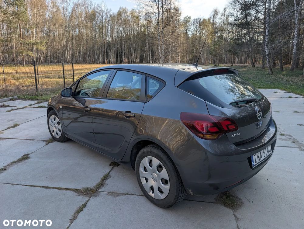 Opel Astra 1.6 Cosmo EasyTronic - 4