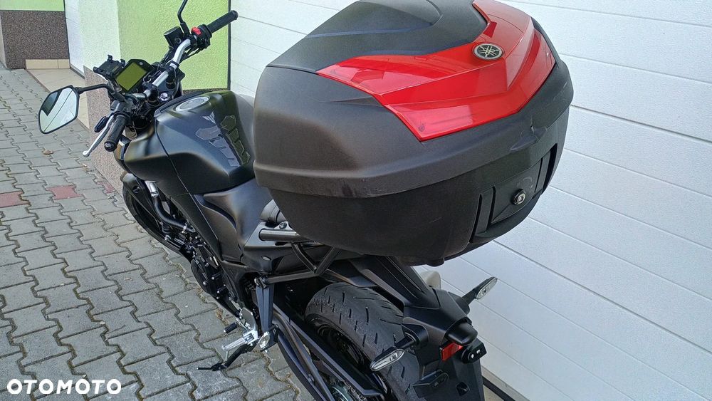 Yamaha MT - 16