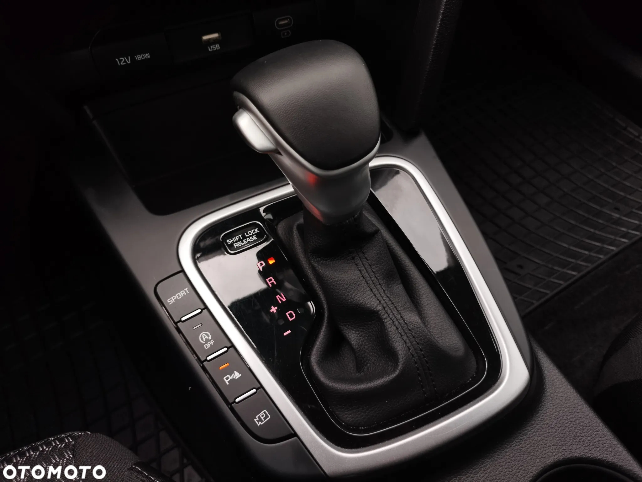 Kia XCeed 1.5 T-GDI M DCT - 12
