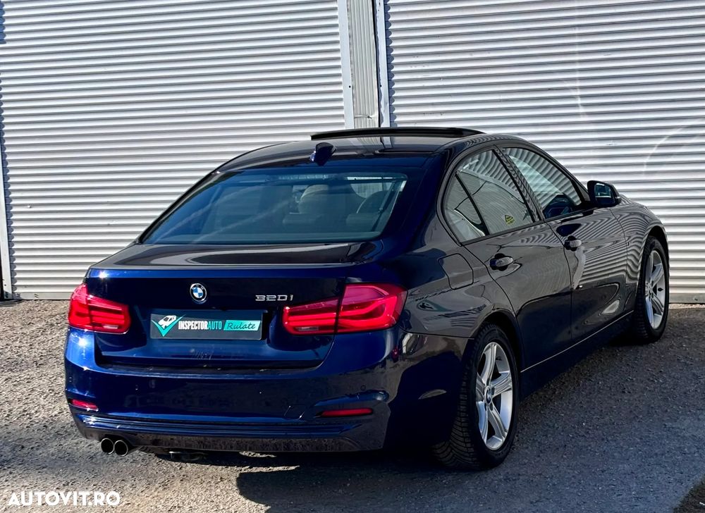 BMW Seria 3 320i Aut. Luxury Line - 13