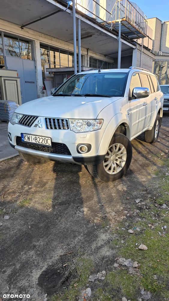 Mitsubishi Pajero Sport - 2