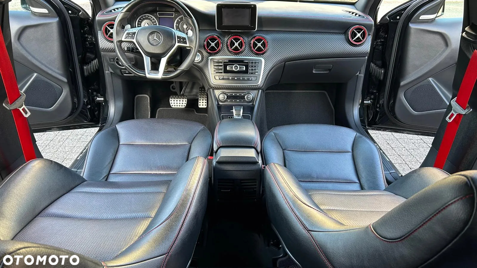 Mercedes-Benz Klasa A 45 AMG 4Matic AMG Speedshift 7G-DCT Edition 1 - 27