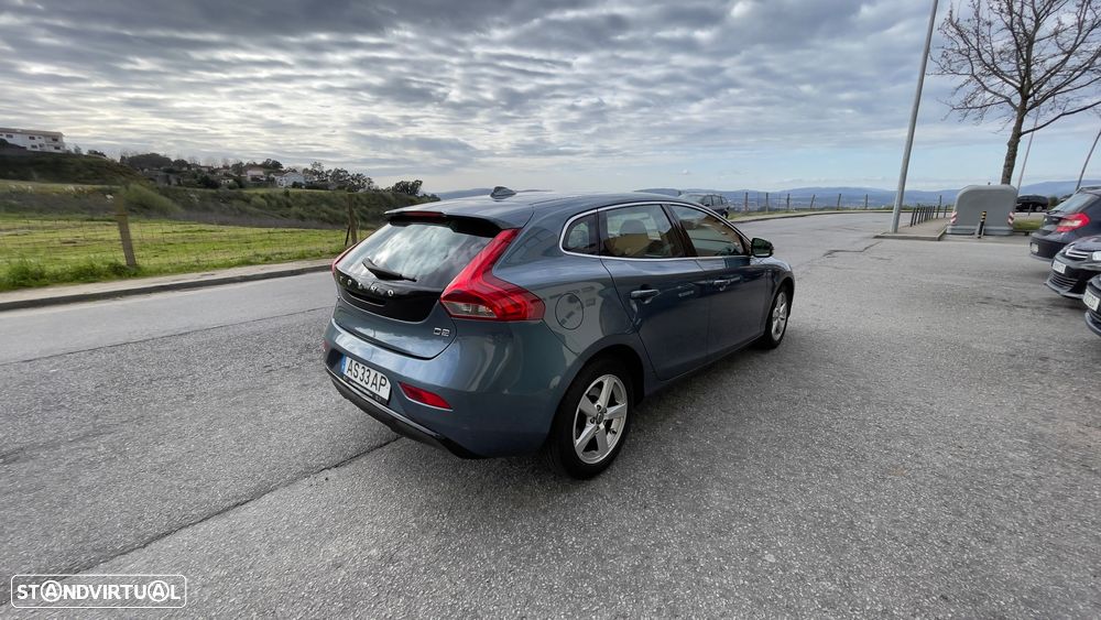 Volvo V40 D2 Kinetic - 4