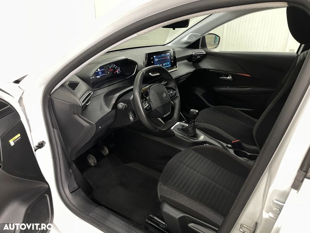 Peugeot 208 1.2 L PureTech STT Active Pack - 5