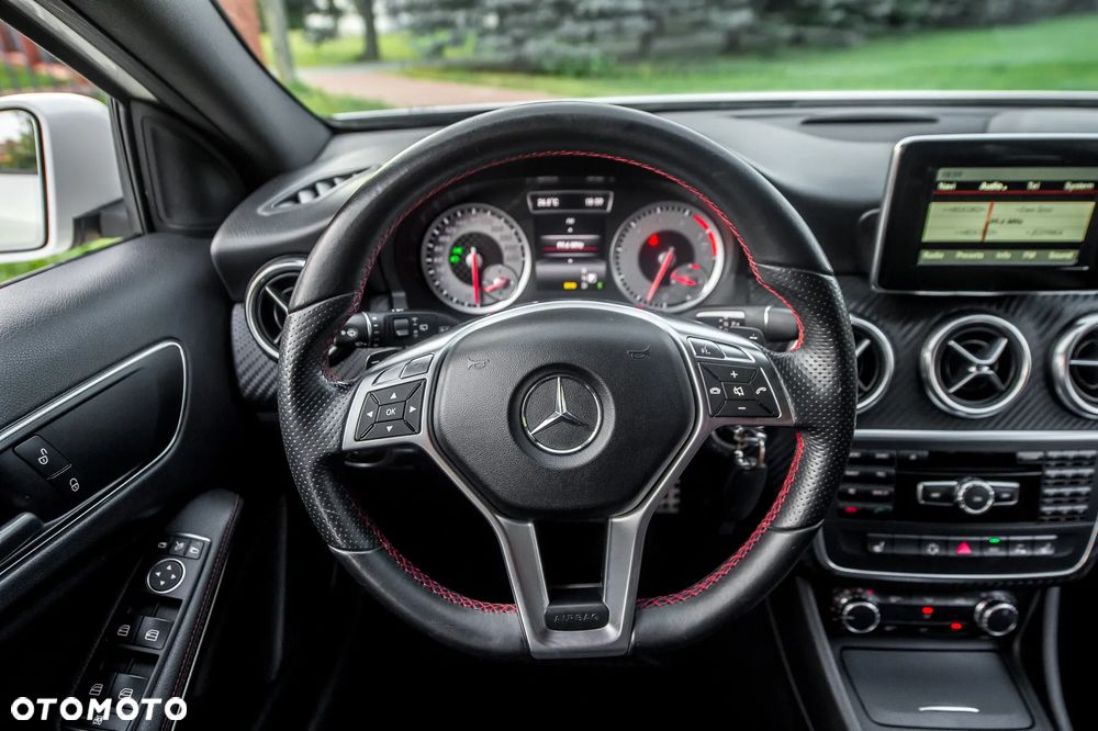 Mercedes-Benz Klasa A 250 4-Matic Sport - 28