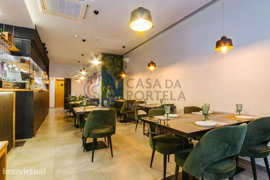 Restaurante renovado para trespasse nas Colinas do Cruzeiro com esplan - Grande imagem: 3/36