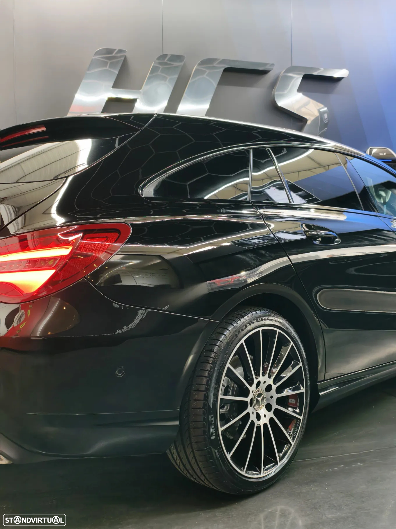 Mercedes-Benz CLA 180 d Shooting Brake AMG Line - 22