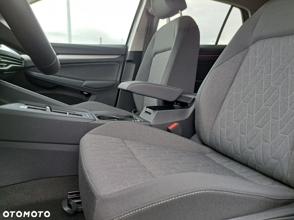 Volkswagen Golf - 32