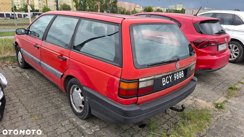 Volkswagen Passat 1.6 TD CL - 3