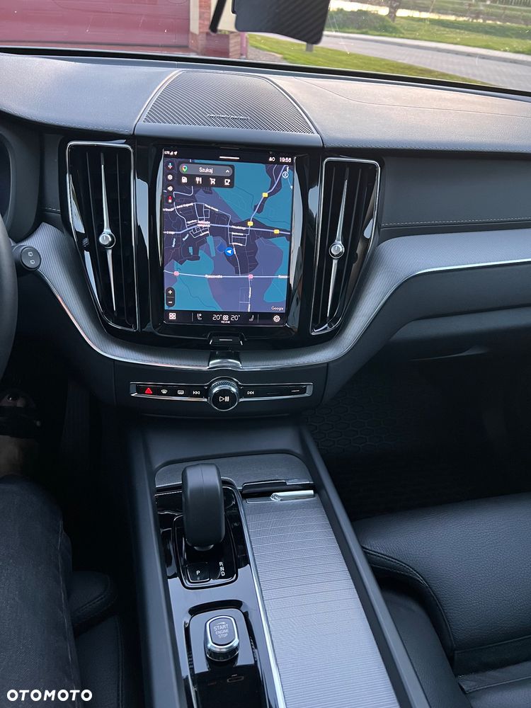 Volvo XC 60 B4 D AWD Geartronic RDesign - 11