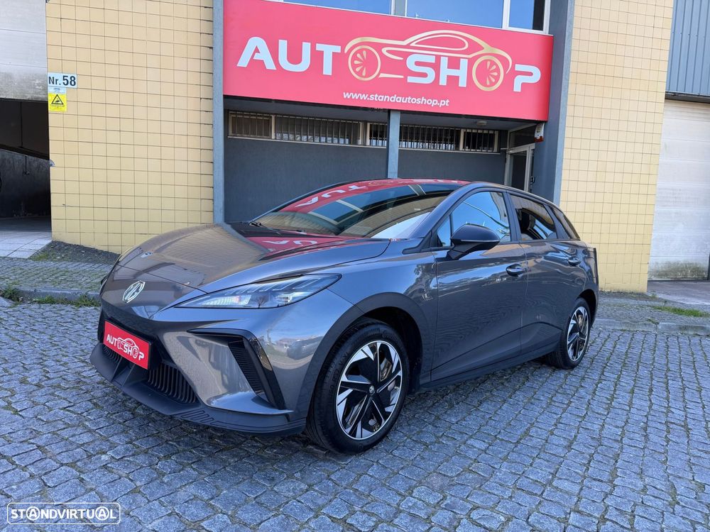 MG MG4 64 kWh Luxury - 4