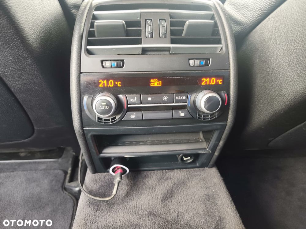 BMW Seria 7 750Li - 17