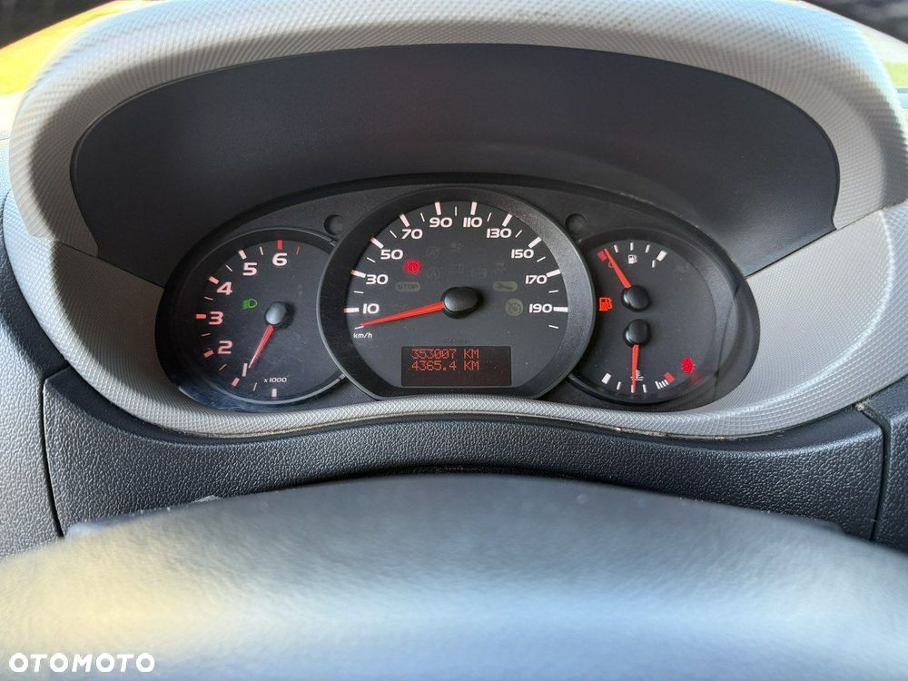 Renault Master - 18