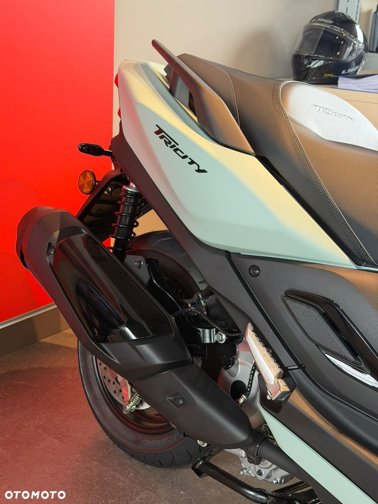 Yamaha Tricity - 8