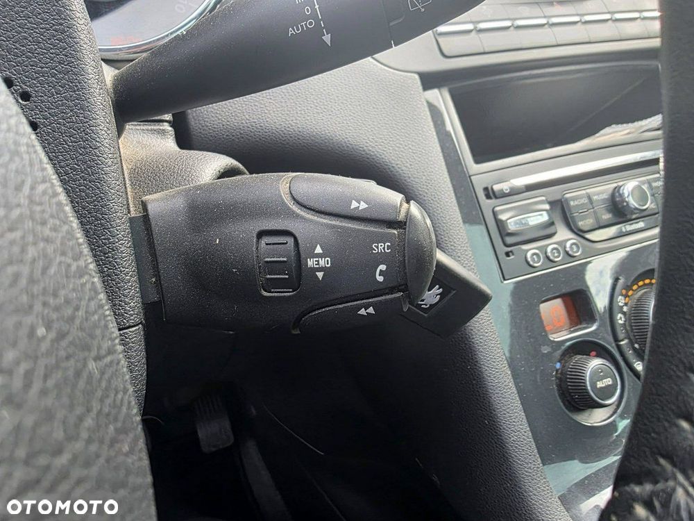 Peugeot 5008 HDI FAP 115 Family - 13
