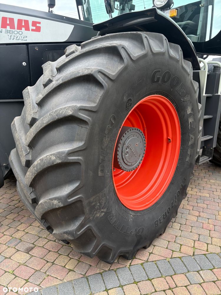 Claas XERION 3800 TRAC - 16
