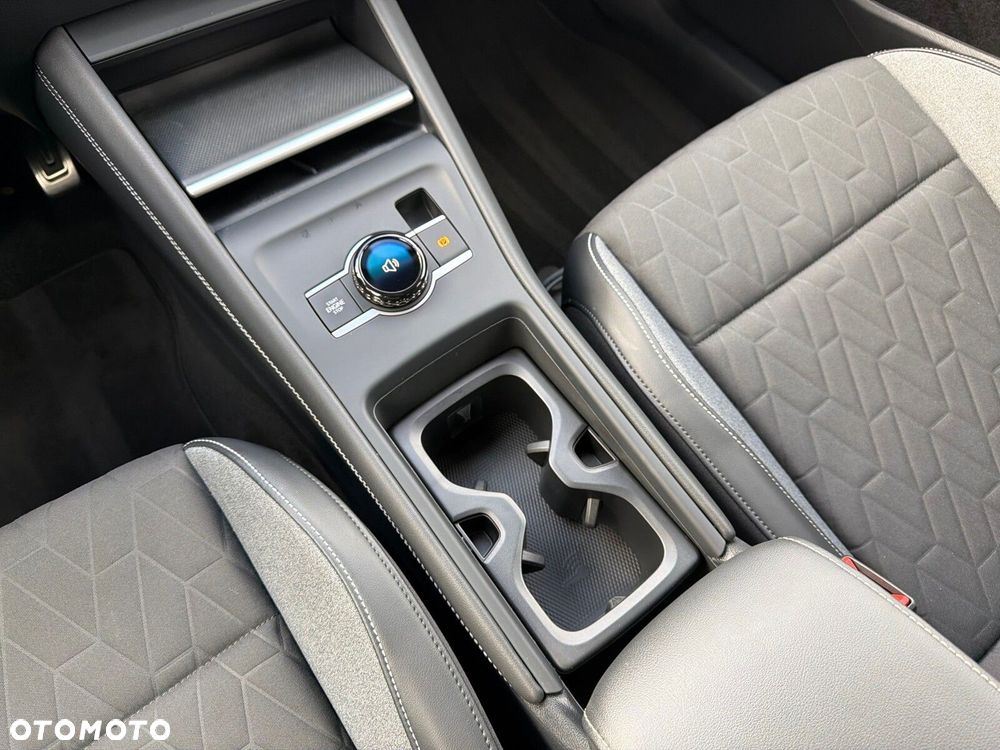 Volkswagen Tiguan - 22