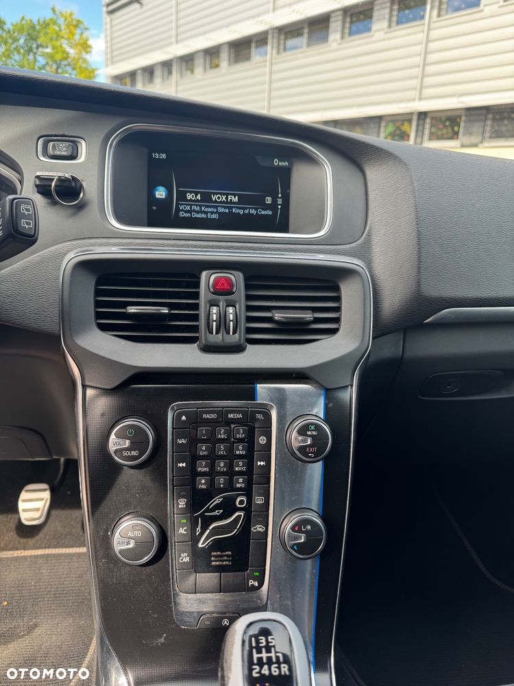Volvo V40 D2 Drive-E R-Design Kinetic - 14