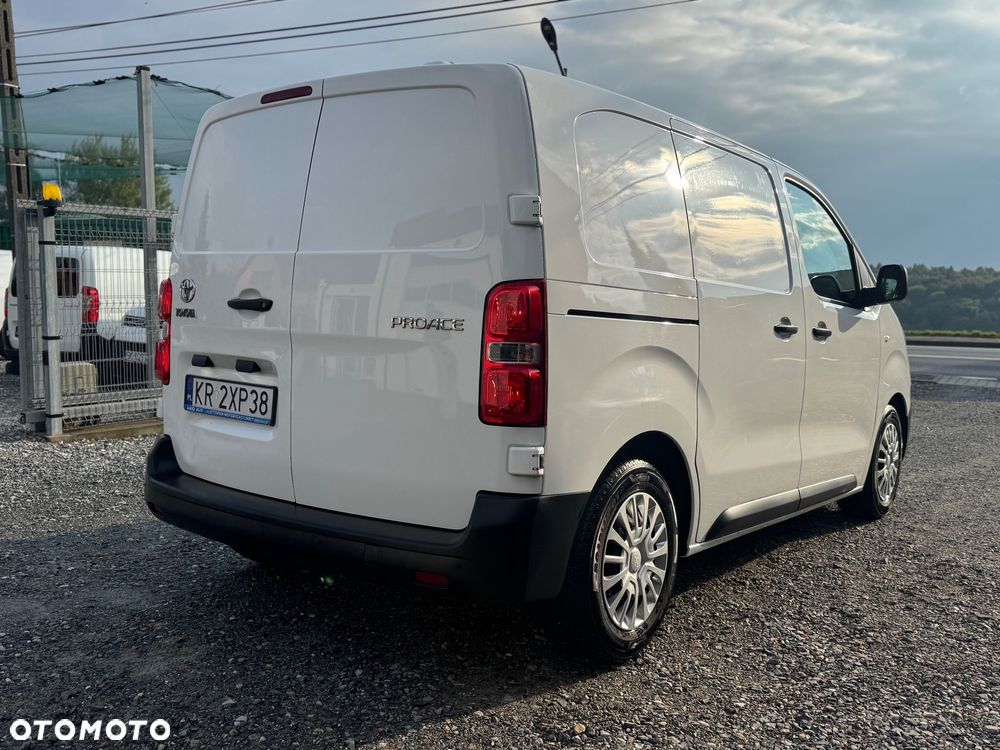 Toyota Proace - 2