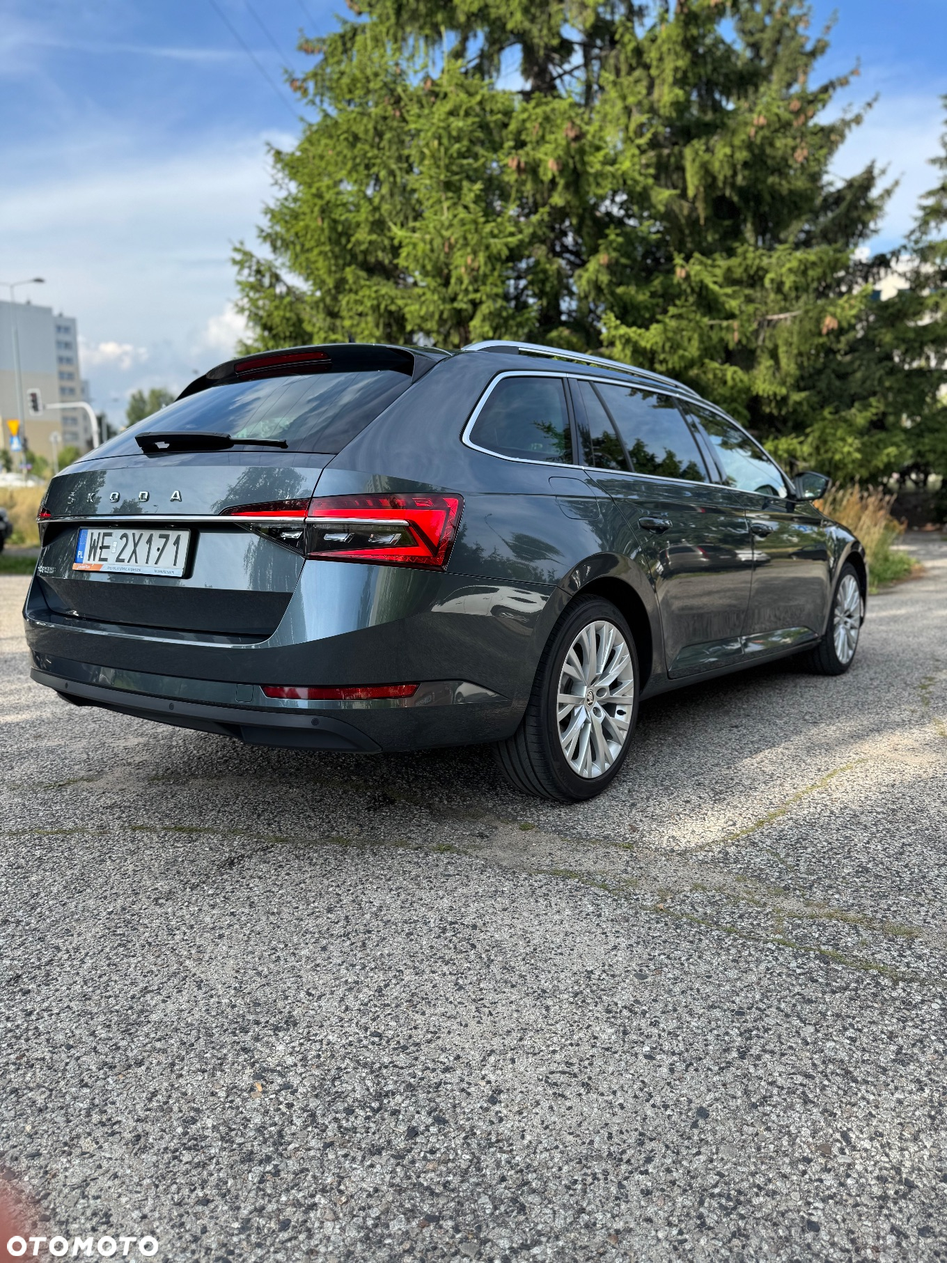 Skoda Superb 2.0 TDI SCR Style DSG - 10