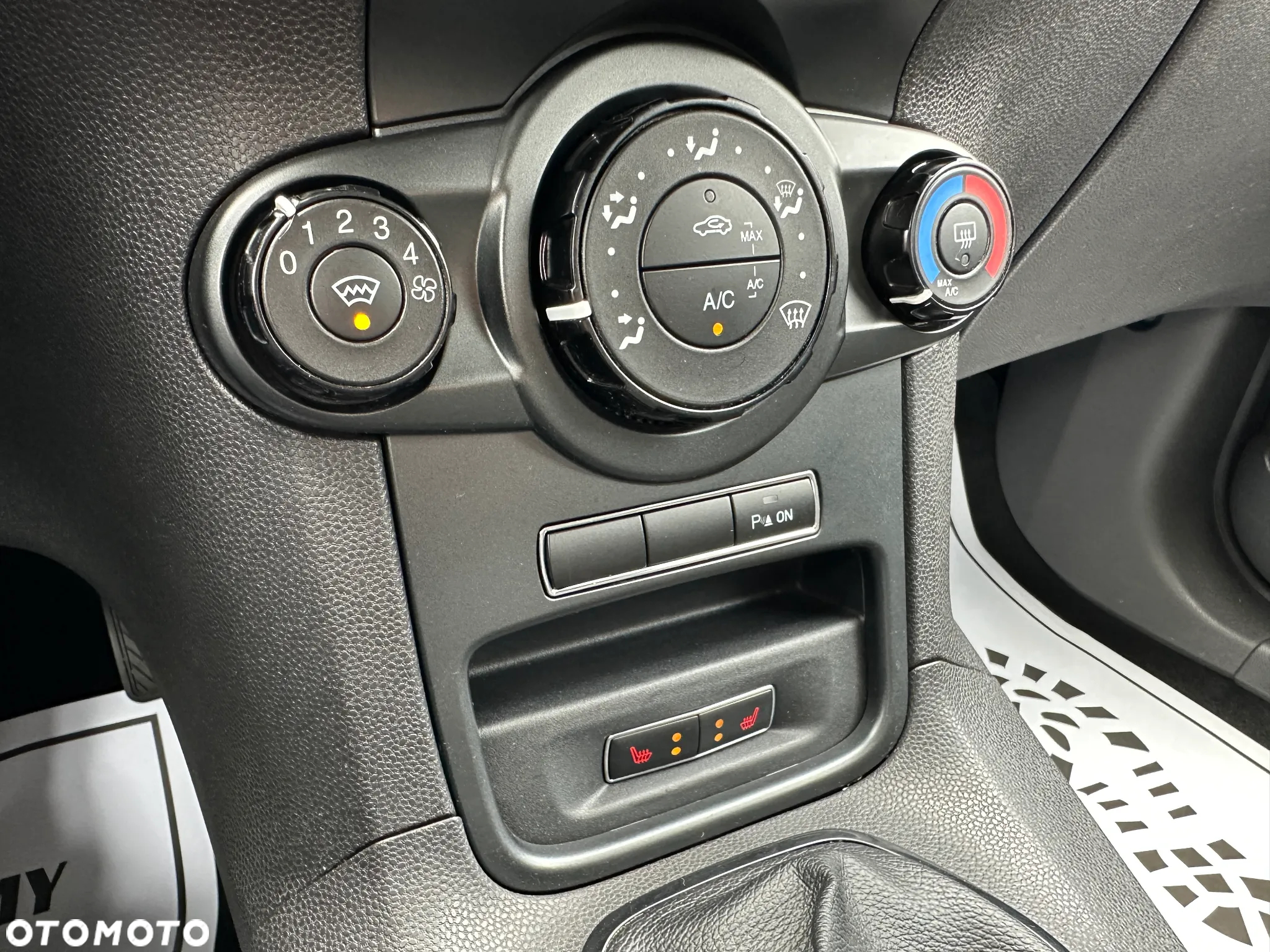 Ford Fiesta - 29