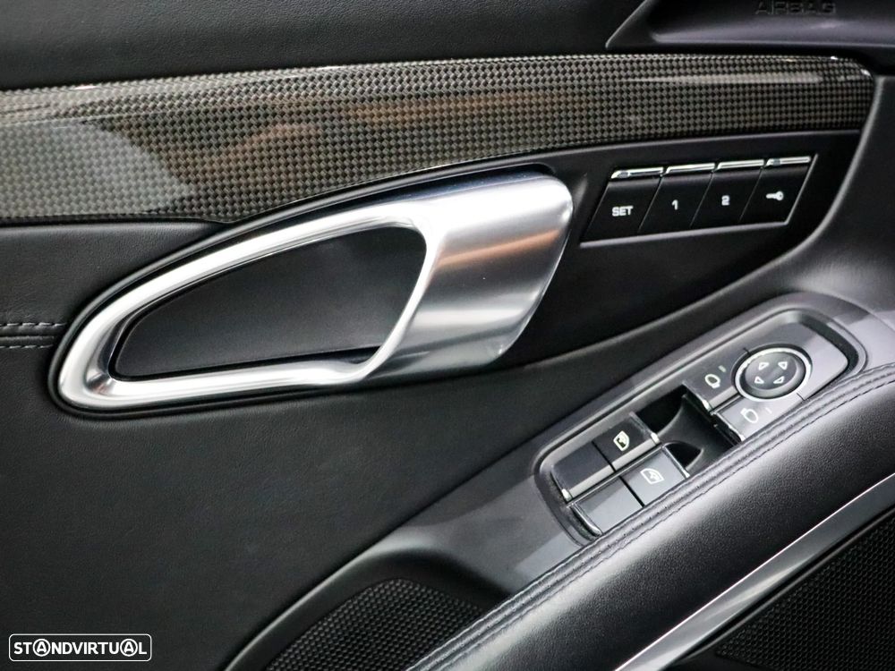 Porsche 911 (991) Carrera 2 PDK - 37