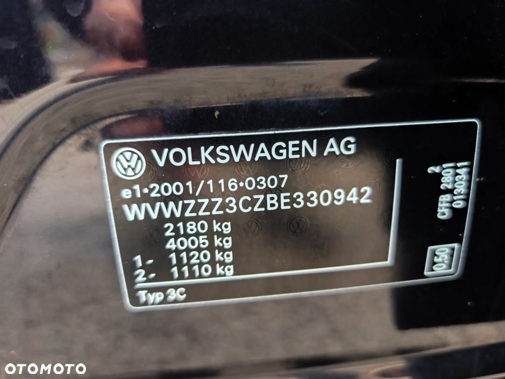 Volkswagen Passat 2.0 TDI Trendline - 34