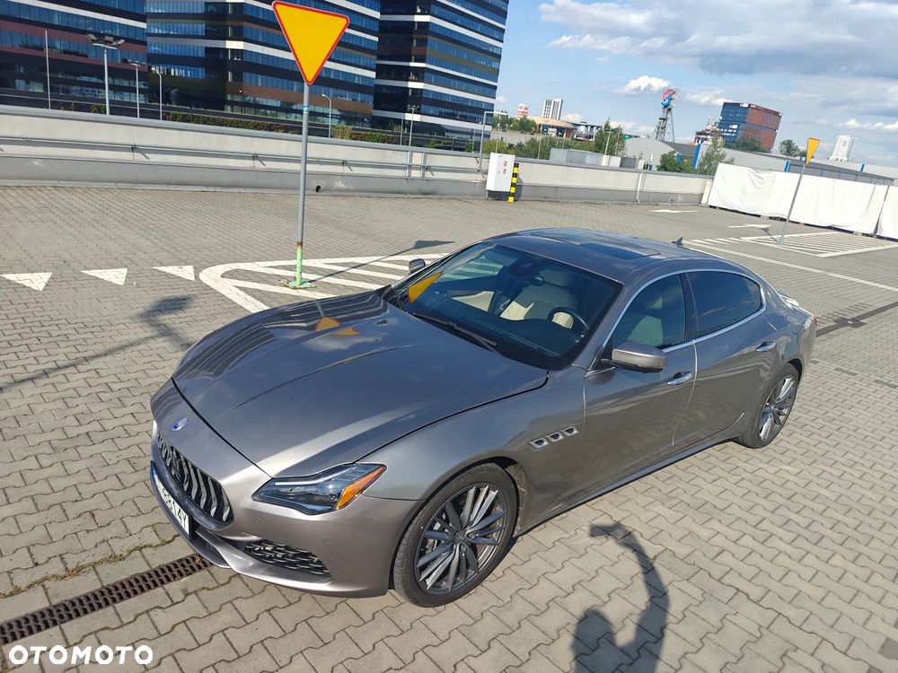 Maserati Quattroporte - 32