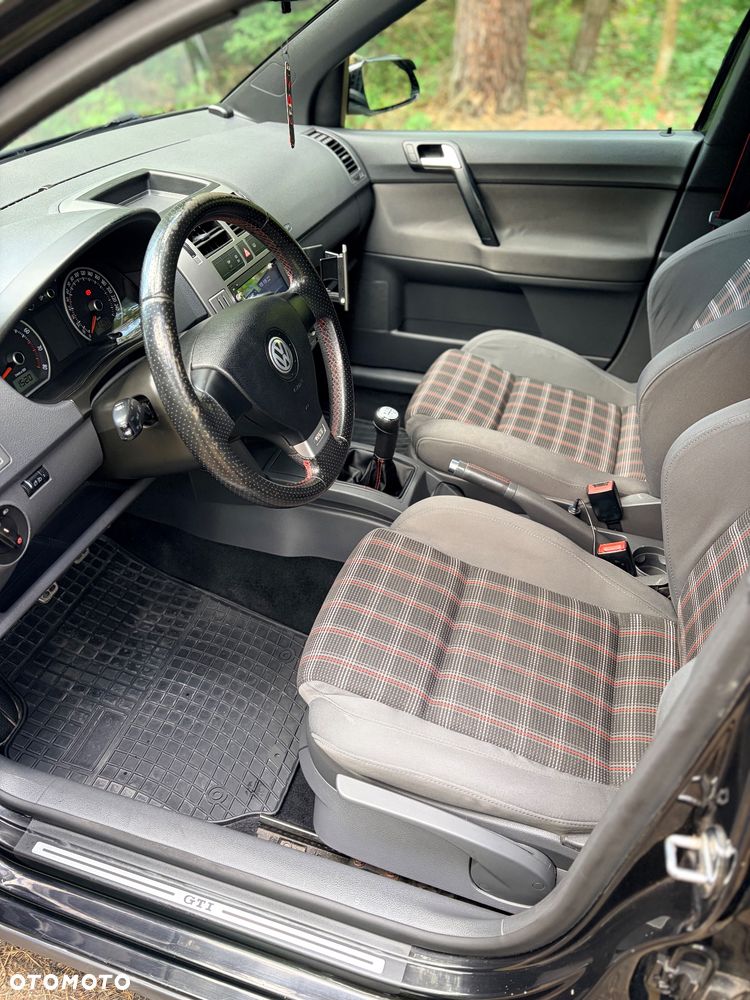Volkswagen Polo 1.8T GTI - 10