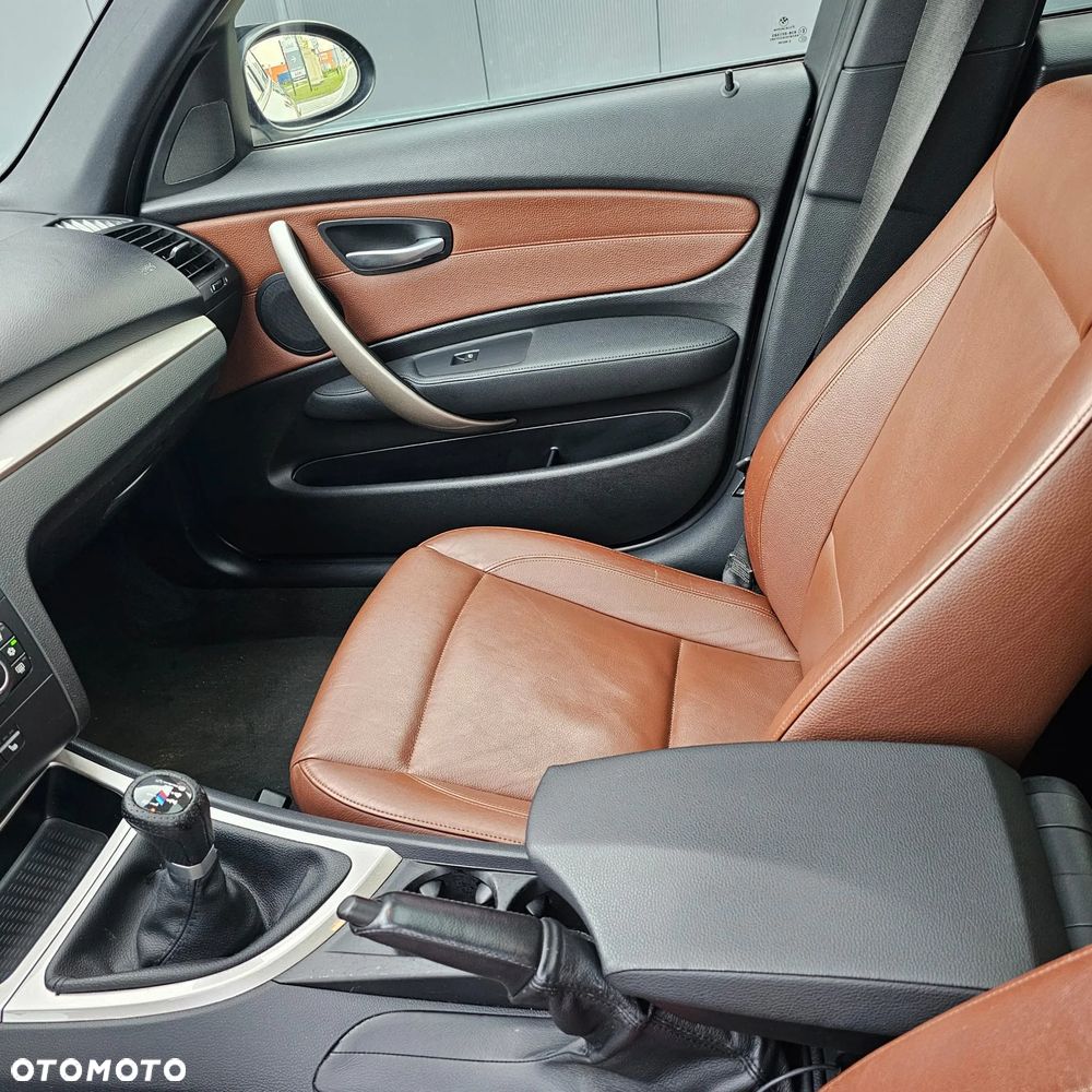 BMW Seria 1 118i - 13