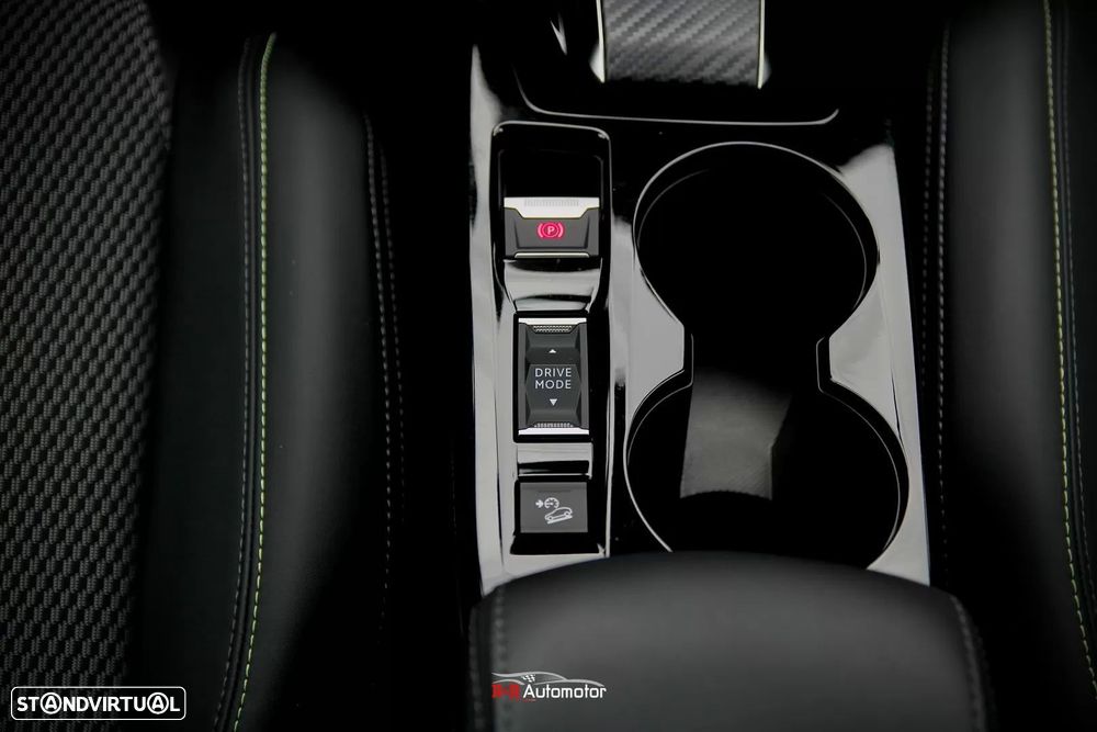 Peugeot 2008 1.2 PureTech GT EAT8 - 38