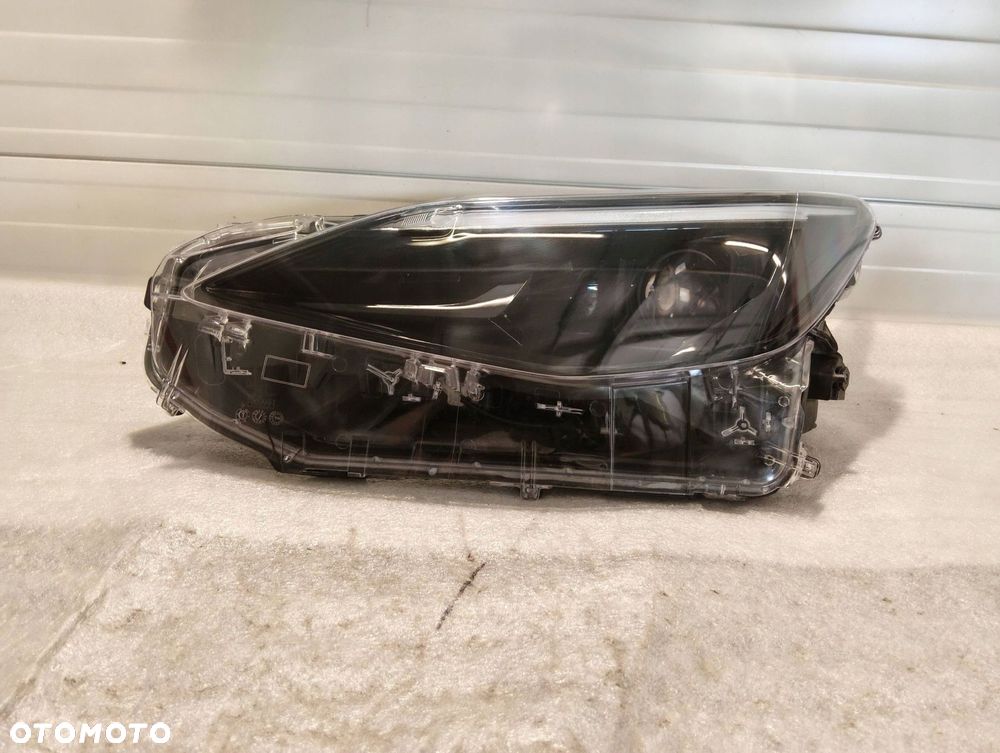 toyota yaris cross soczewka zw przód strona lewa lampa przednia 0d-310 - 2