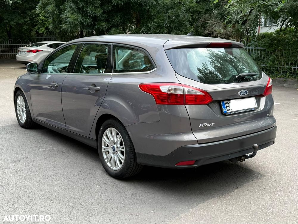 Ford Focus - 10