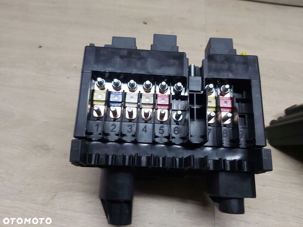 OMODA 5 E5 puszka skrzynka bezpieczników 807000771AA - 5