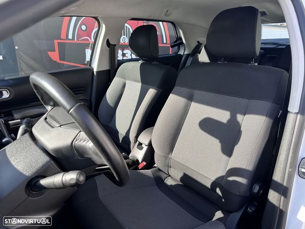 Citroën C4 Cactus 1.2 PureTech Shine Pack - 26